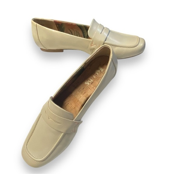 Korks Cream Posie Penny Loafer - Picture 3 of 10